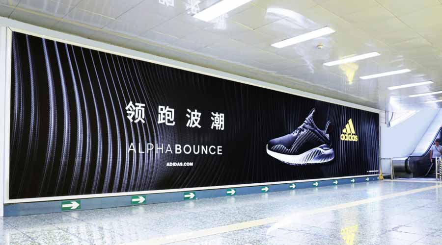 2022年，，，最新深圳地铁灯箱广告刊例价钱